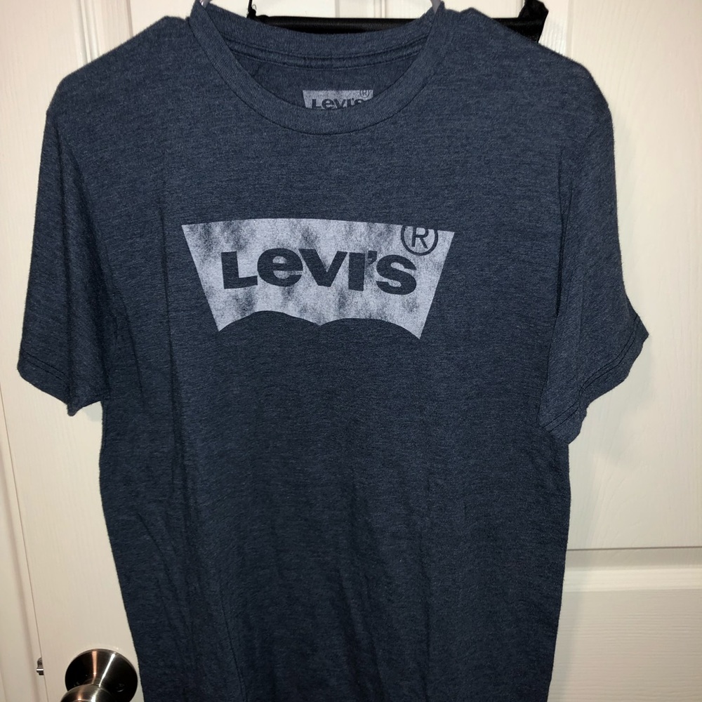 Levis t-shirt!